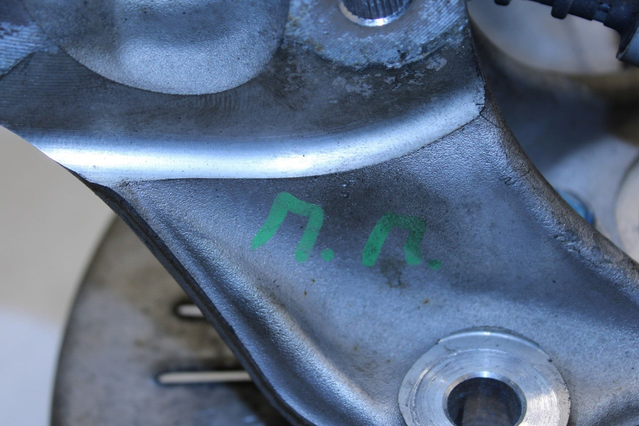 2019-2024 Chevrolet Blazer 2LT Front Right Side Spindle Knuckle Hub 84560118 OEM - Alshned Auto Parts