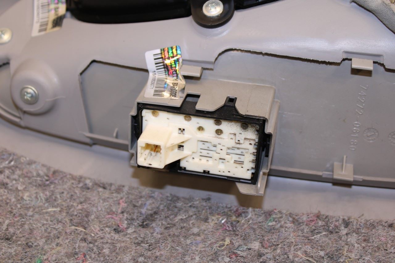 2010-2011 Toyota Camry LE Rear Left Driver Side Door Trim Panel 67640-06852-B0 - Alshned Auto Parts