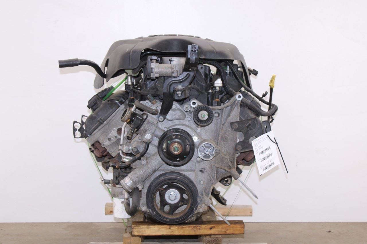 2014-24 Ram 1500 Classic Express Quad Cab 5.7L Engine Motor VIN T 8th digit 105K0