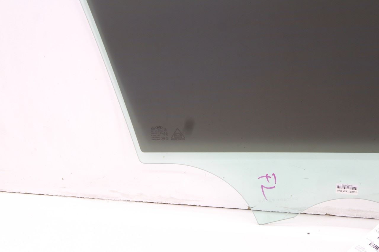 2019-2023 Hyundai Santa Fe SEL Front Left Side Door Window Glass 82411-S2000 OEM - Alshned Auto Parts