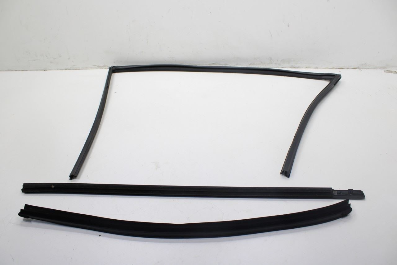 17-22 Nissan Rogue Sport SL AWD FR LH Door Run Channel Belt Outer Inner Molding - Alshned Auto Parts