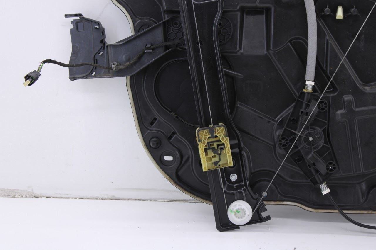 2011-25 Dodge Durango SXT Front Right Door Window Regulator w/ Carrier and Motor8