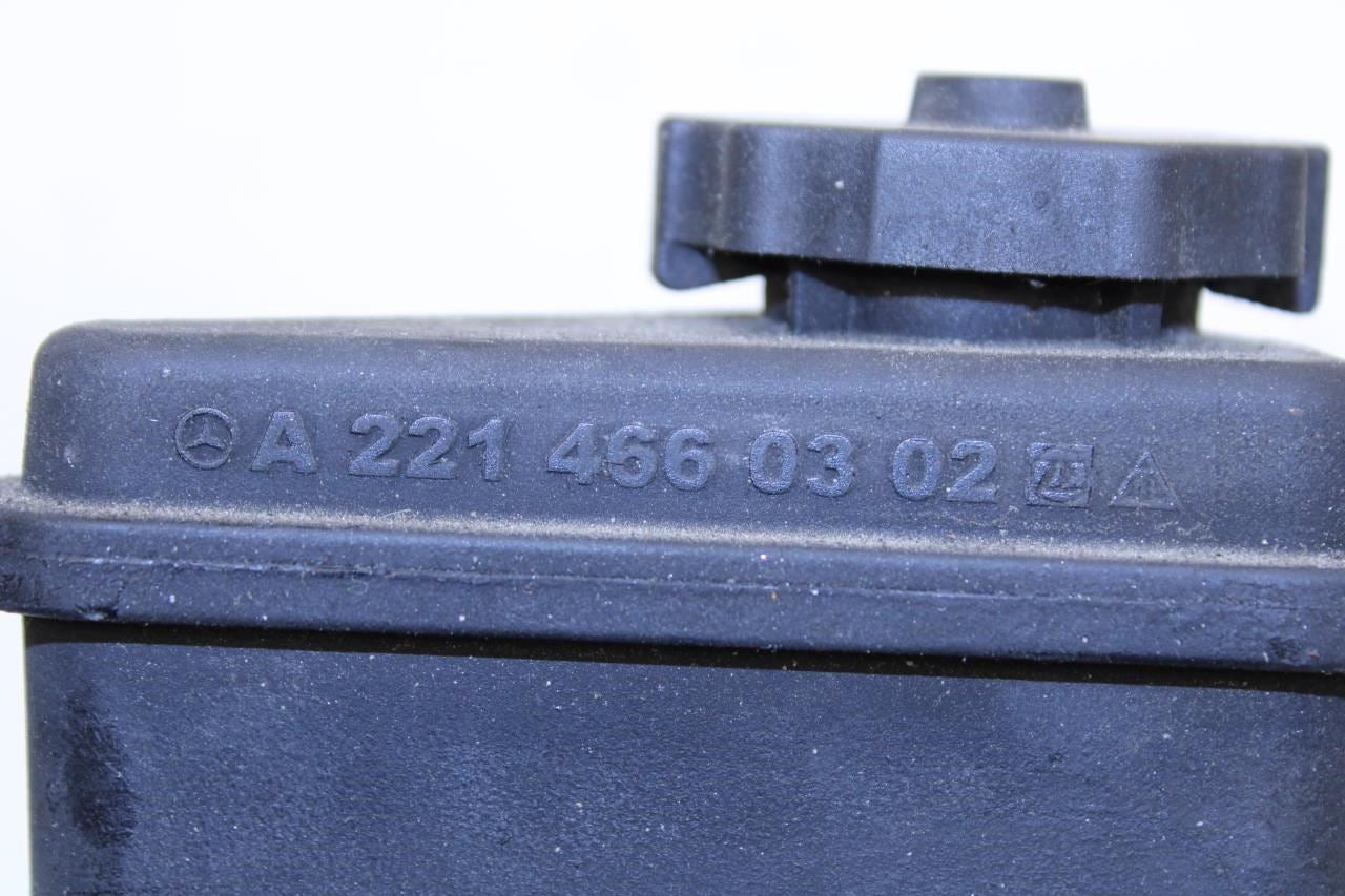 10-13 Mercedes-Benz S550 Power Steering Fluid Oil Reservoir Bottle 221-466-03-02 - Alshned Auto Parts