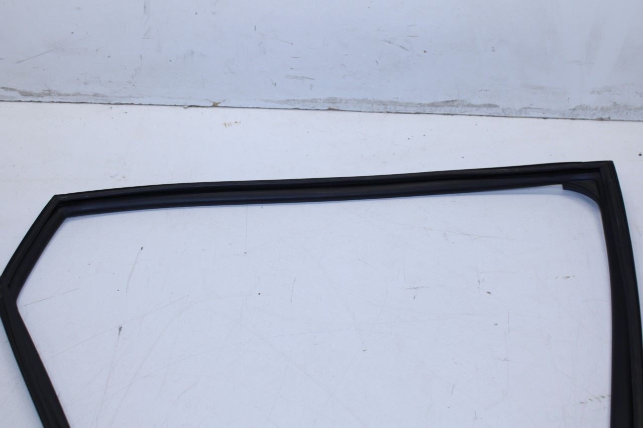 20-25 Kia Soul LX Rear Right Door Run Guide Channel w/ Belt Molding Weatherstrip - Alshned Auto Parts