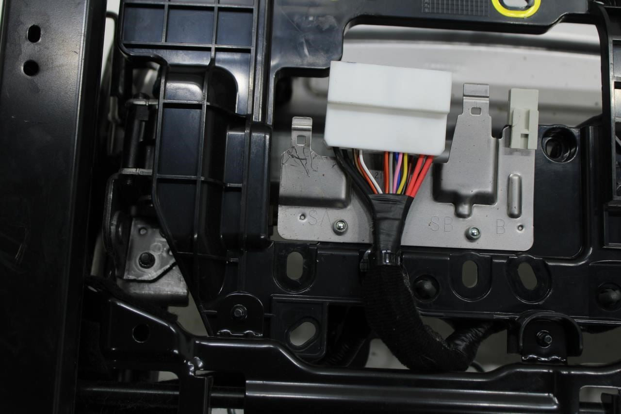 2022-23 Kia Stinger GT1 Front RH Seat Lower Track Frame w/ Motors 88600-J5AE0WK - Alshned Auto Parts