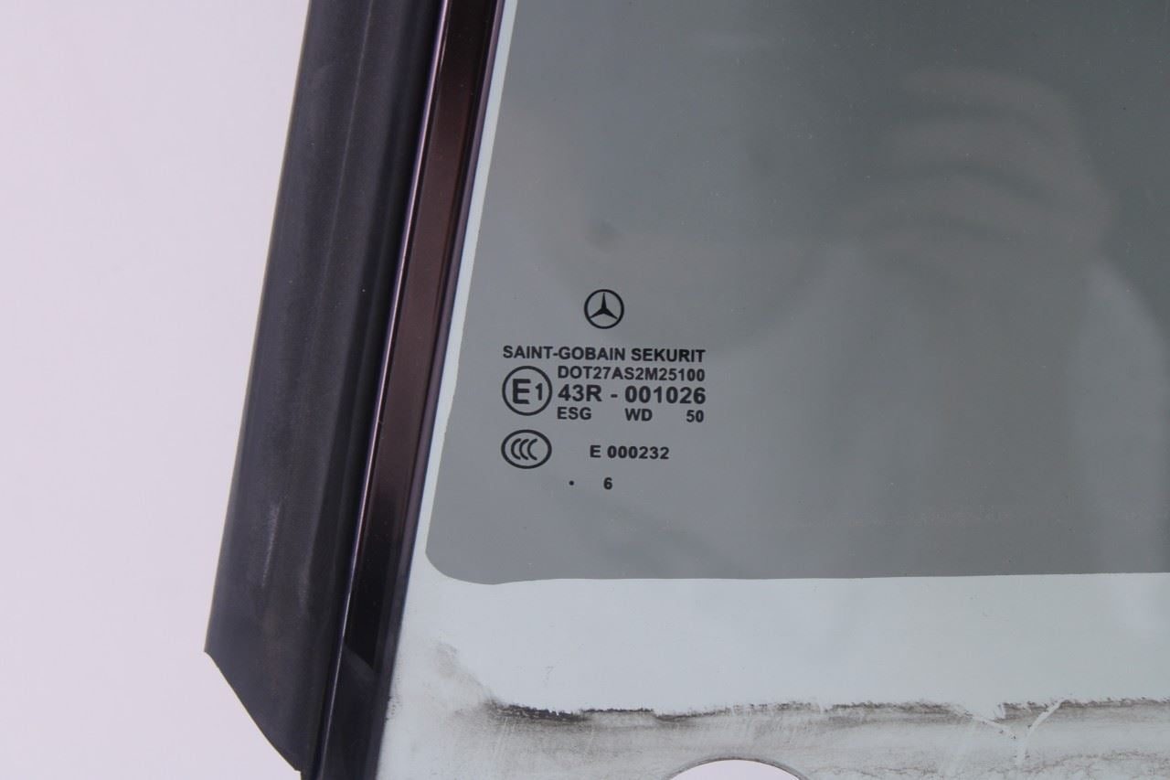 2006-2009 Mercedes-Benz CLK350 Rear Left Quarter Window Fixed Glass 20967001105