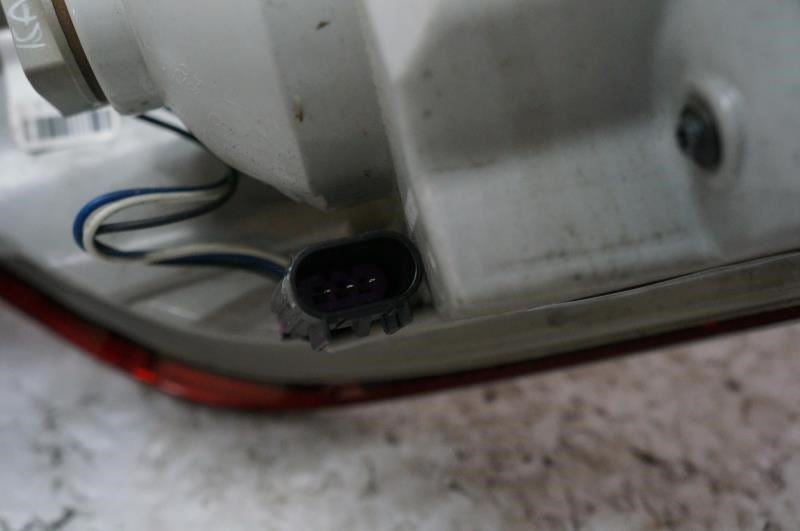 2008-12 Buick Enclave 3.6L AWD Rear Passenger Right Tail Light Lamp 25954942 OEM - Alshned Auto Parts