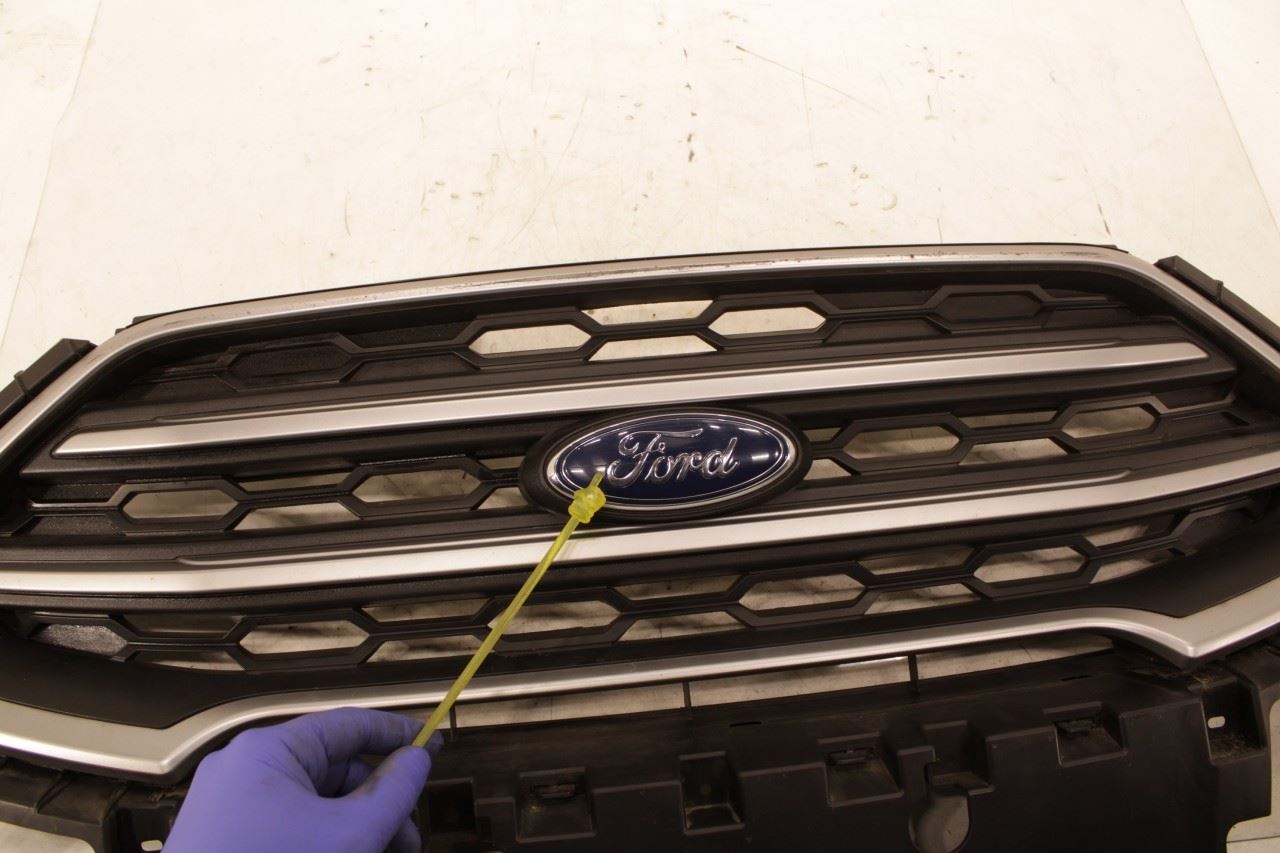 2018-2022 Ford EcoSport SE 1.0L FWD Front Center Radiator Upper Grille w/ Emblem - Alshned Auto Parts