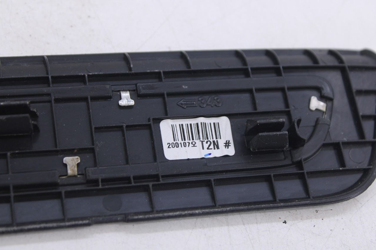 20-26 Hyundai Palisade Limited AWD FR and RR RH and Left Door Sill Scuff Plate16