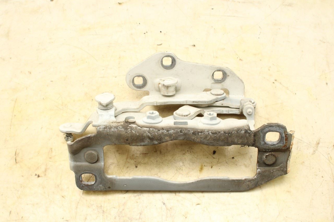 10-16 Mercedes-Benz E350 Sport 4MATIC FR RH and LH Hood Hinge Set w/ Hinge Cover - Alshned Auto Parts