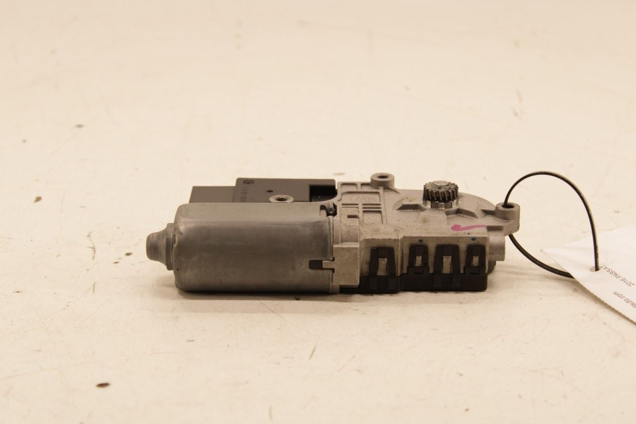 2012-2022 Volkswagen Passat SE Sunroof Sun Roof Motor 561959591A OEM - Alshned Auto Parts