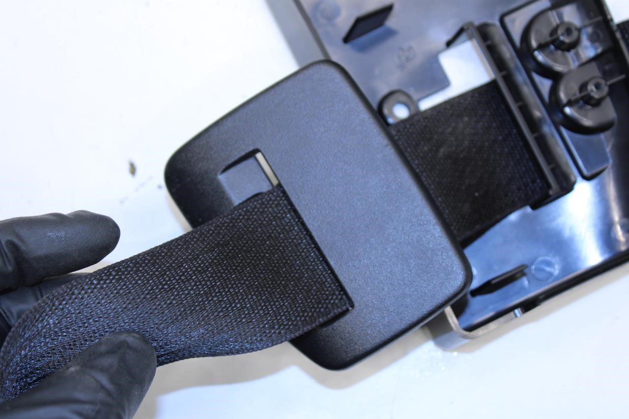 14-18 Jeep Grand Cherokee Rear Center 2nd Row Seat Belt Retractor 5ME35DX9AA OEM - Alshned Auto Parts