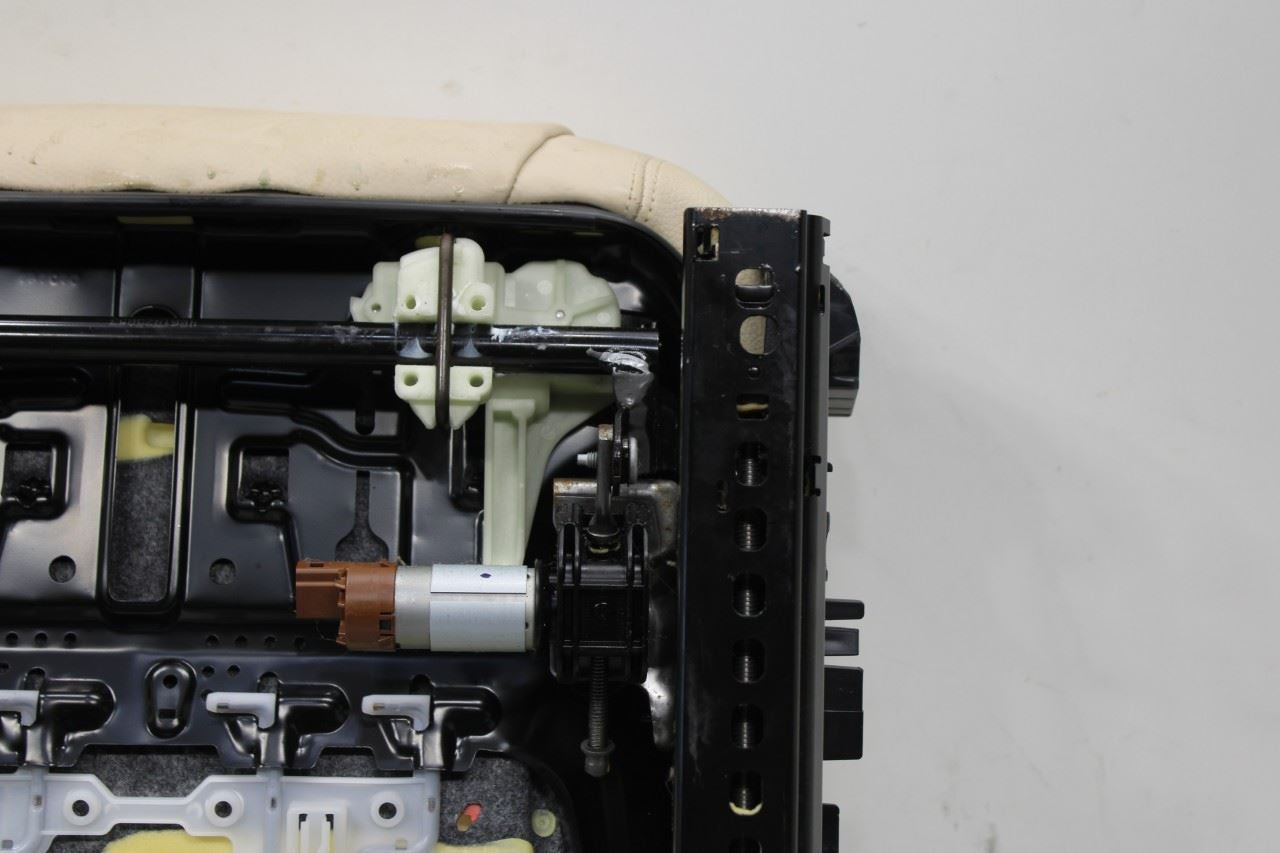 2014-18 BMW X5 xDrive35i Front Left Seat Lower Track Frame w/ Cushion and Motors - Alshned Auto Parts