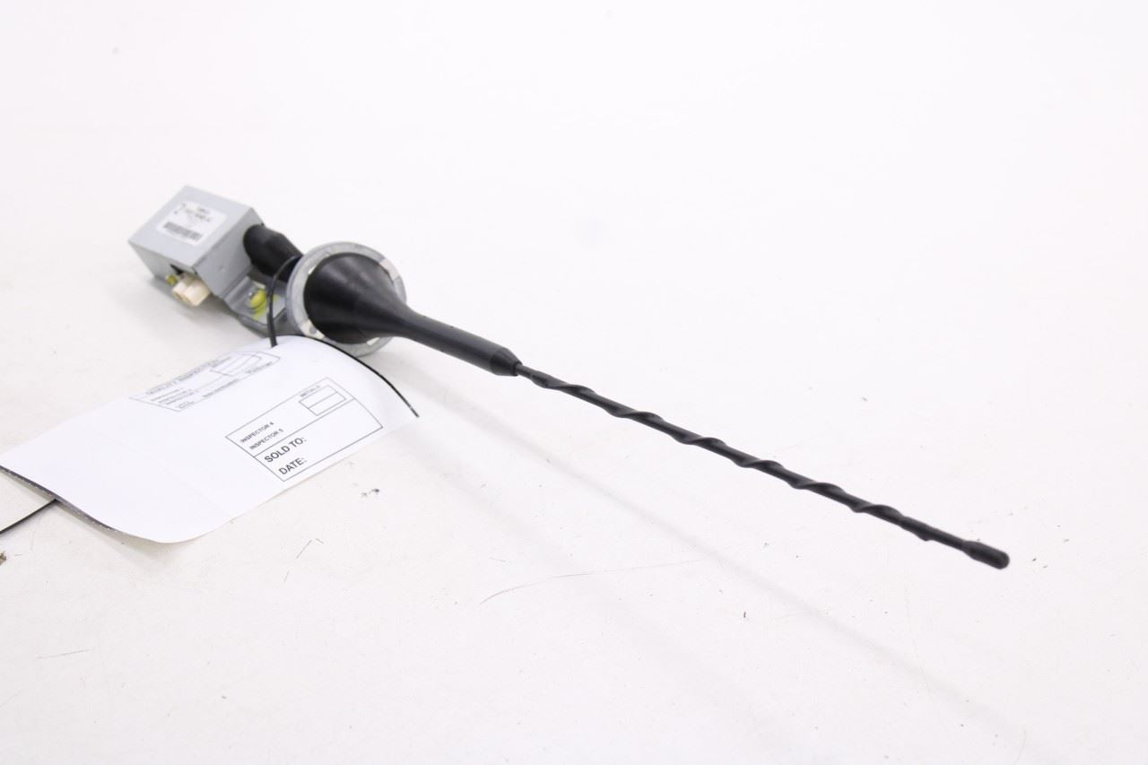 2015-2023 Ford Mustang Conv V6 Rear Right Quarter Radio Antenna FR3T-19G461-AC4