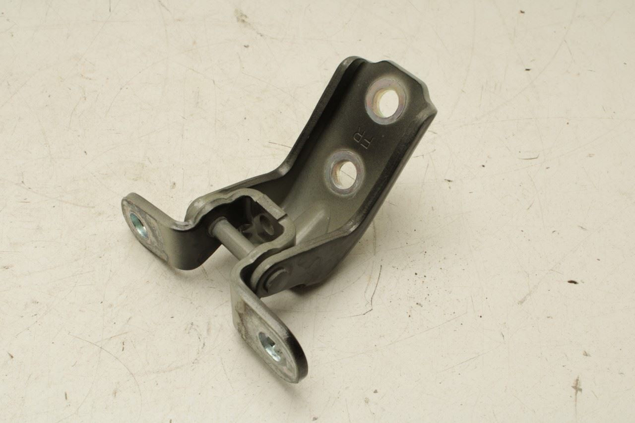 2023-25 Kia Sportage Hybrid EX Front Right Side Door Hinge Upper and Lower Pair - Alshned Auto Parts