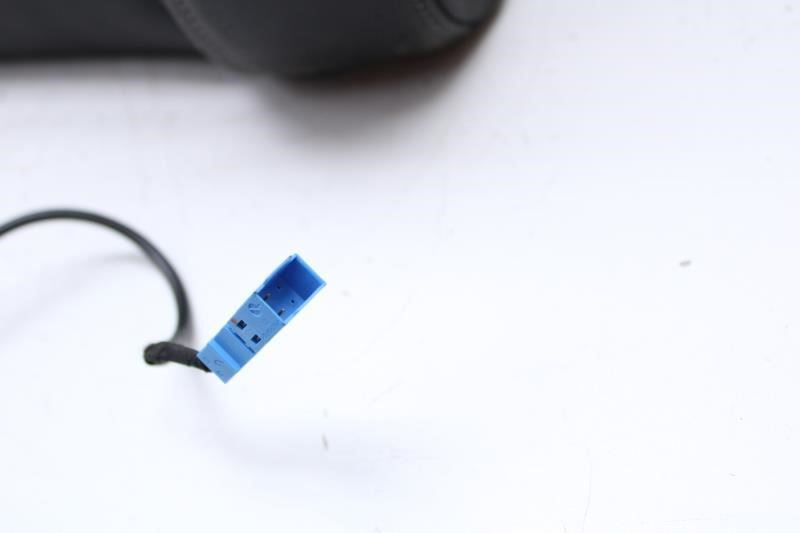 17-20 BMW 430i Front Right Side Seat Upper Back Rest Cushion 52-10-7-319-590 OEM - Alshned Auto Parts