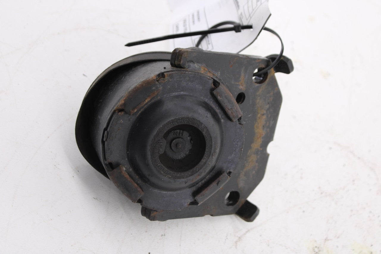 2016-2023 Toyota Tacoma SR5 3.5L Front Right Side Engine Support Mount Insulator - Alshned Auto Parts