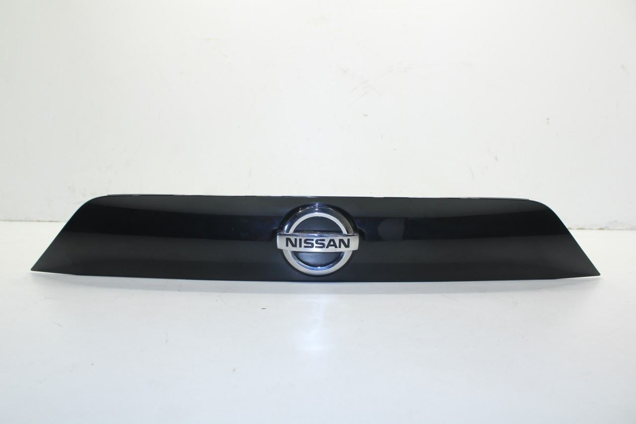 2017-22 Nissan Rogue Sport SL AWD Trunk Liftgate License Lamps Finish Trim Panel - Alshned Auto Parts