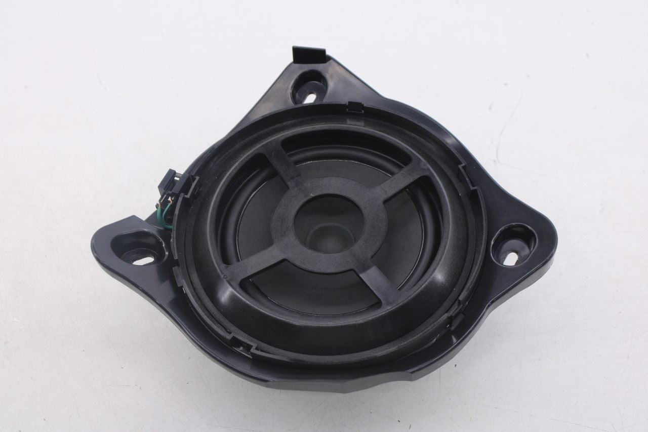 2015-2021 Mercedes-Benz C300 4Matic Front Right Under Dash Speaker 20582016020