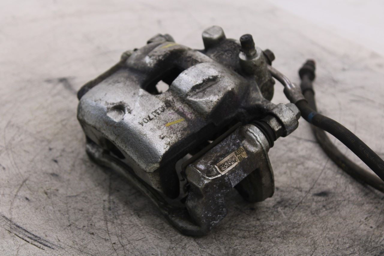 2021-2026 Hyundai Elantra SE Front Right Side Disc Brake Caliper 58190-AAA00 OEM4