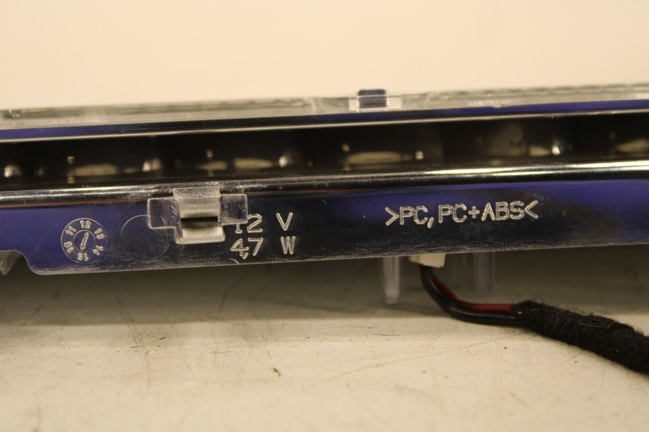 2014-2021 Maserati Ghibli S Q4 3.0L AWD Rear Center Third Brake Stop Light Lamp - Alshned Auto Parts