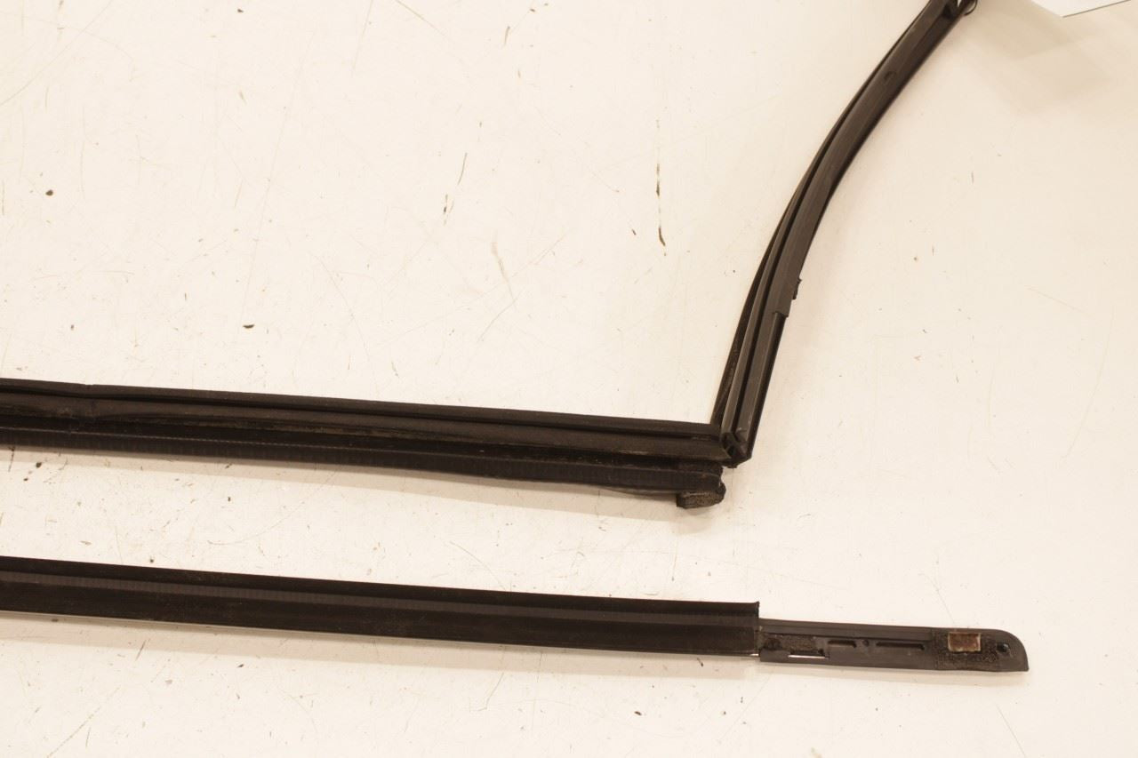 18-24 Ford Expedition MAX XLT Front Right Door Run Channel w/ Belt Weatherstrips - Alshned Auto Parts