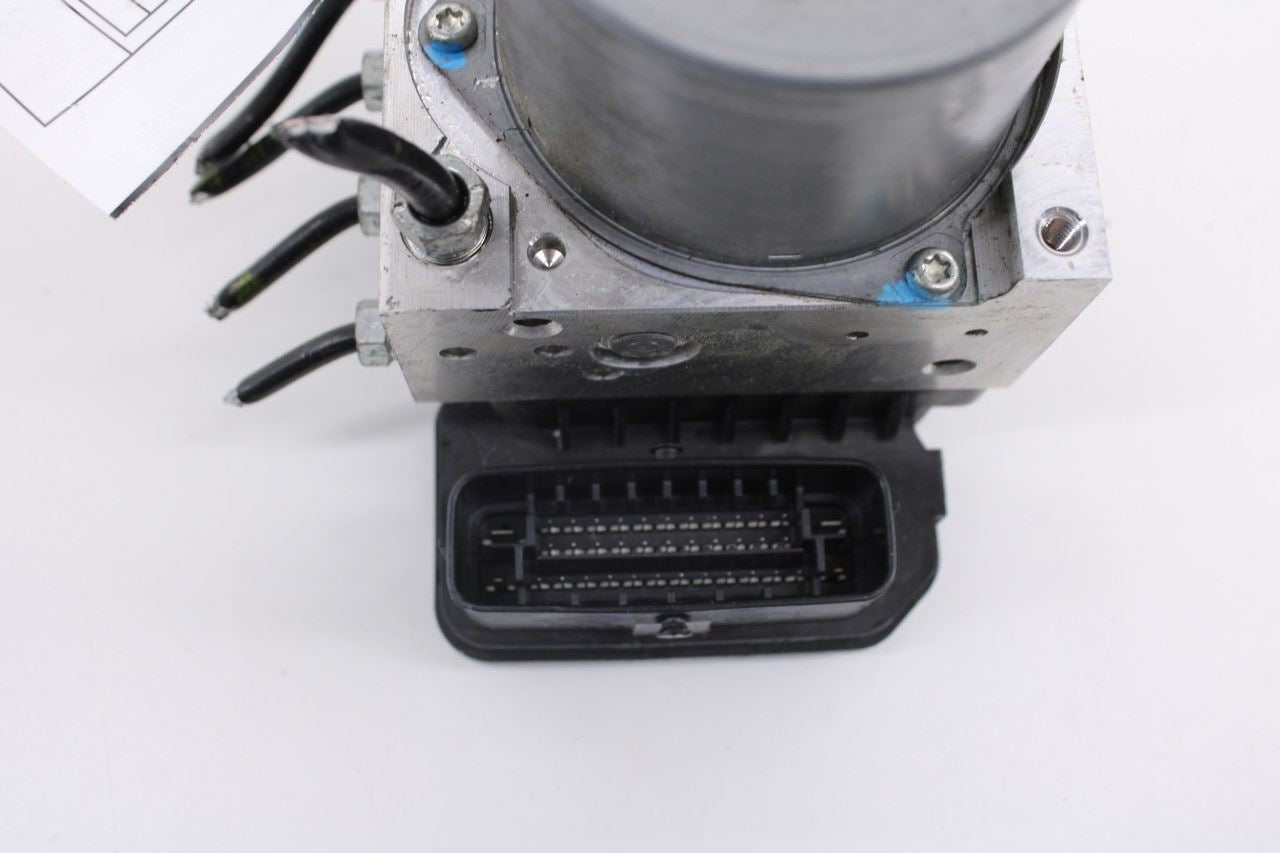 17-23 Toyota Tacoma SR5 ABS Anti Lock Brake Pump Control Module 89541-04390 OEM8