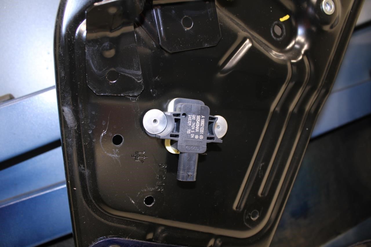 2014-2016 Maserati Ghibli Front Left Driver Side Door Shell Panel 673007994 OEM - Alshned Auto Parts