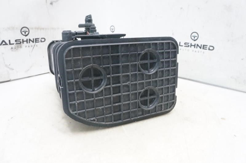 2015 Chevrolet Impala Fuel Vapor Evaporator Emission Canister 84163666 OEM3