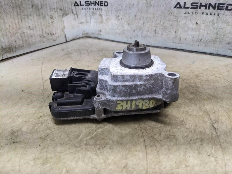 17-18 BMW 430I Longitudinal Torque Transfer Case Actuator Module 27608643153 OEM - Alshned Auto Parts