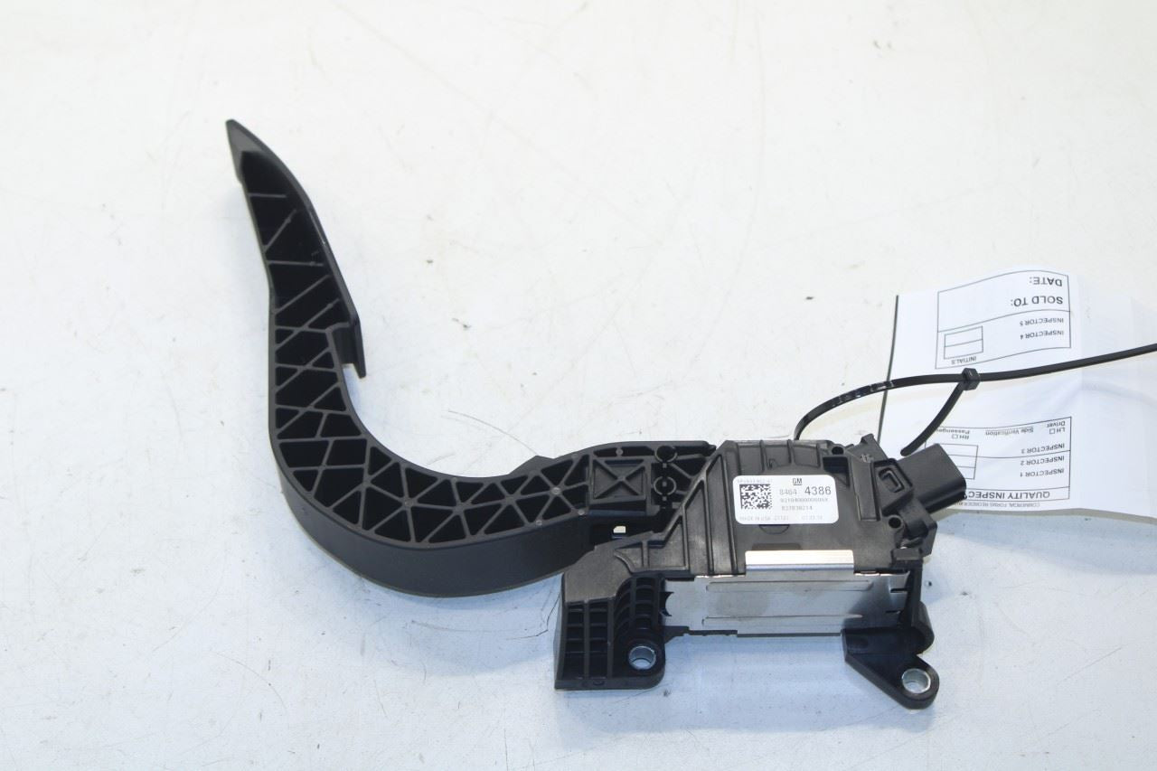 2021-24 Chevrolet Blazer 2LT 2.0L Accelerator Throttle Gas Pedal Sensor 84644386 - Alshned Auto Parts