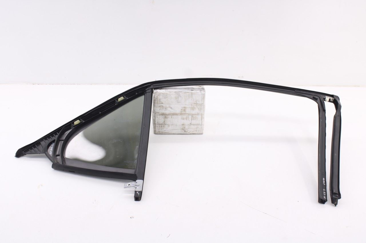 2018-2024 Chevrolet Equinox LT Rear Left Door Run Channel w/ Belt Outer Molding5