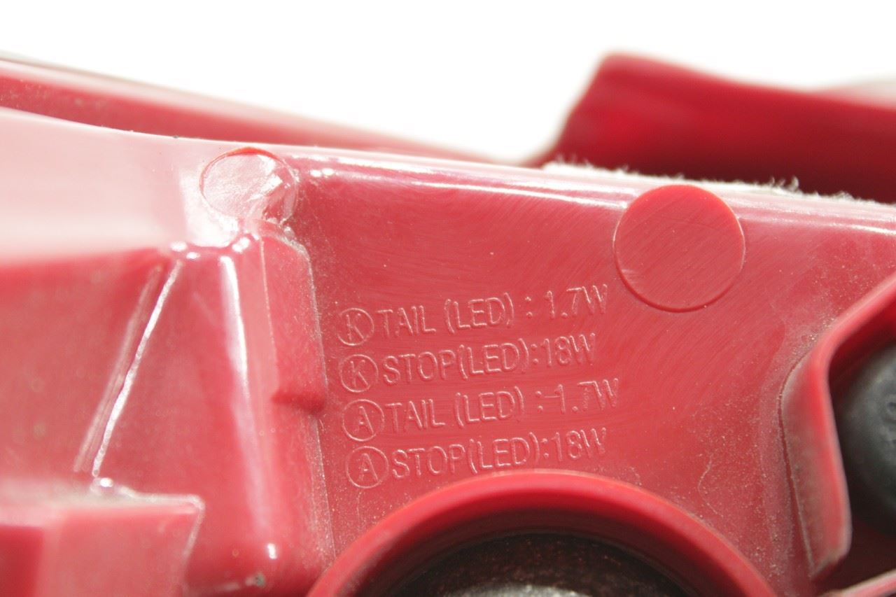 2011-2017 Hyundai Veloster Turbo Rear Right Side Tail Light Lamp 92402-2V100 OEM - Alshned Auto Parts