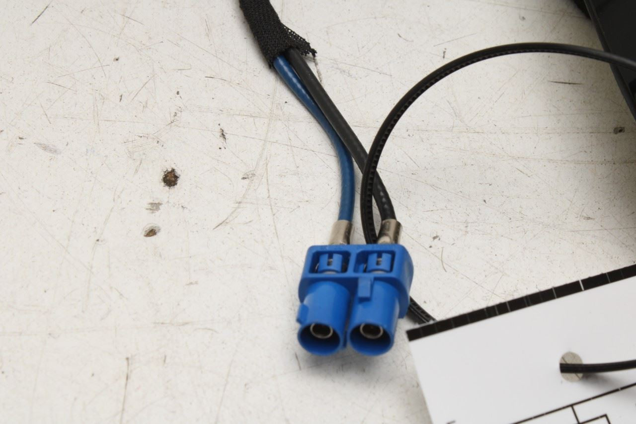 2020 Ford Escape SEL Roof Exterior Shark Fin Radio Antenna JD9T-19K351-AA OEM - Alshned Auto Parts