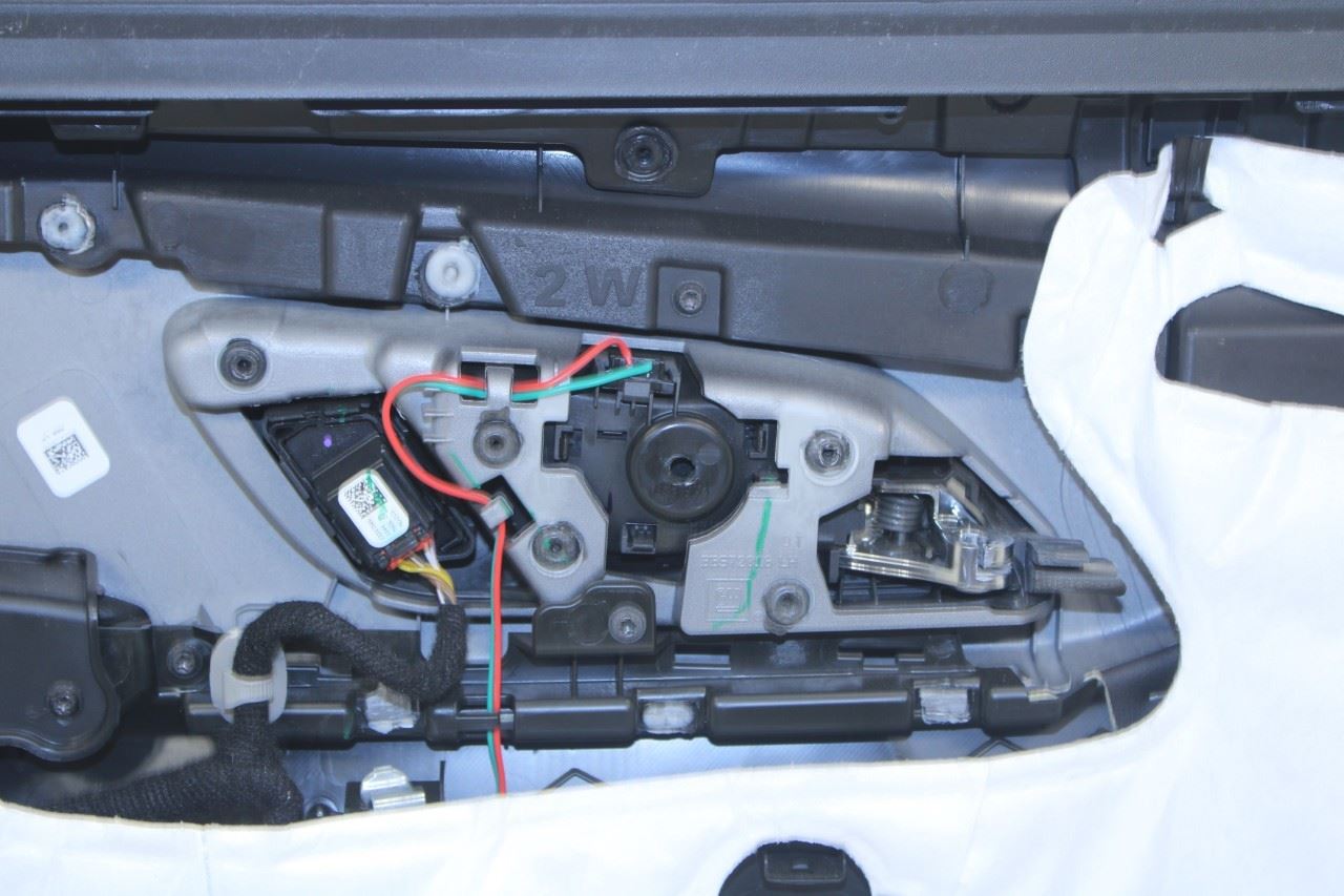 2019-2022 Chevrolet Blazer 2LT Front Left Driver Side Door Trim Panel 84997668 - Alshned Auto Parts