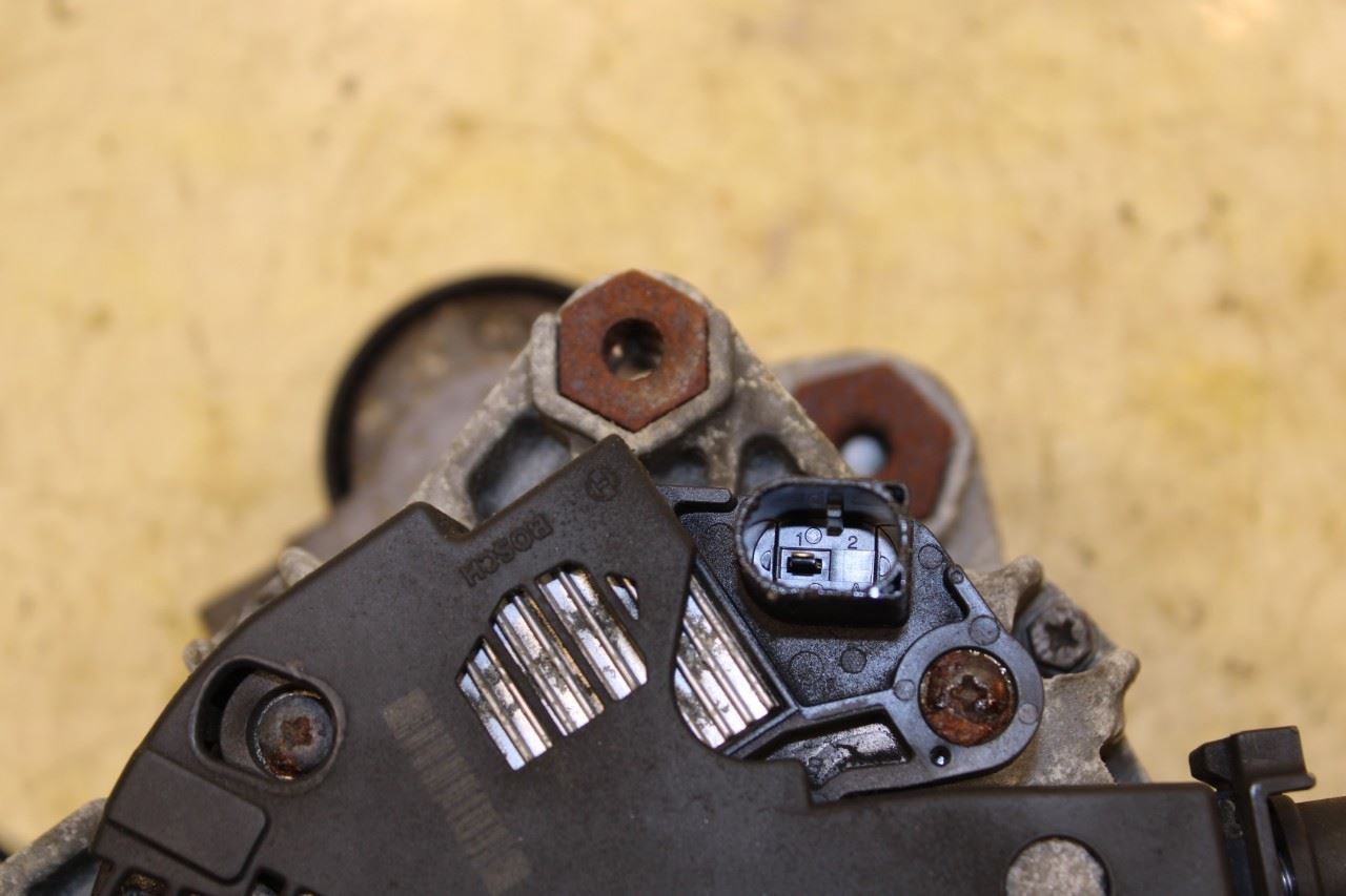 2015-2018 Volvo S60 T5 Premier 2.0L Alternator Generator 36010604 OEM - Alshned Auto Parts