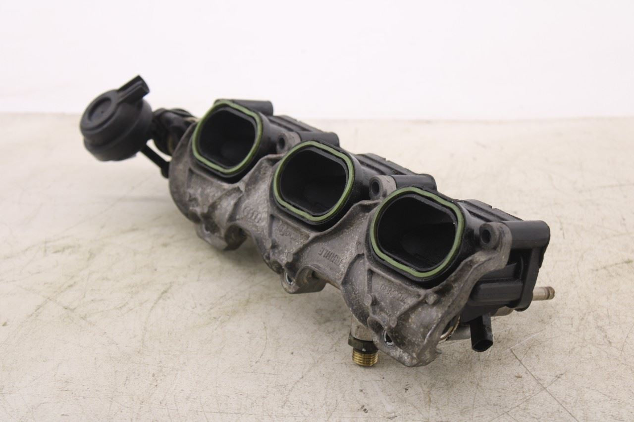 12-15 Audi A7 Premium 3.0L Right Side Engine Lower Intake Manifold w/ Injectors7