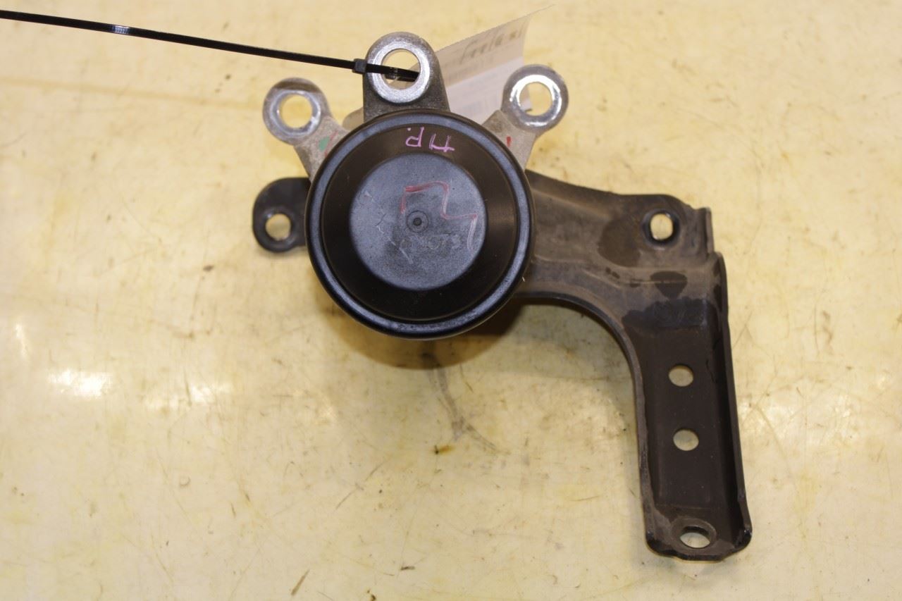 2014-2020 Infiniti QX60 3.5L FWD Front Right Engine Mount Insulator 11210-3KA0A - Alshned Auto Parts