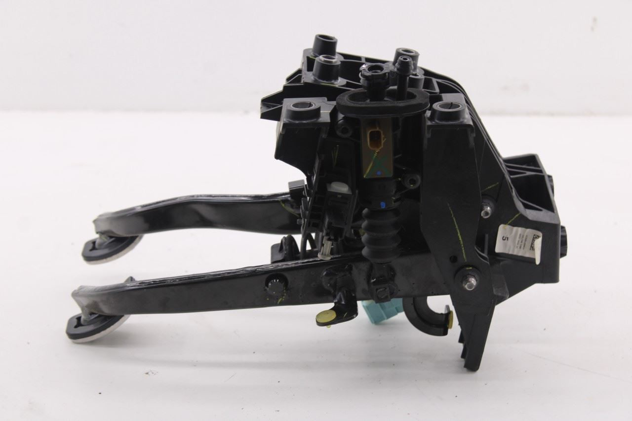 19-20 Ford Mustang GT 5.0L Accelerator Throttle Gas Pedal Sensor and Brake Pedal11