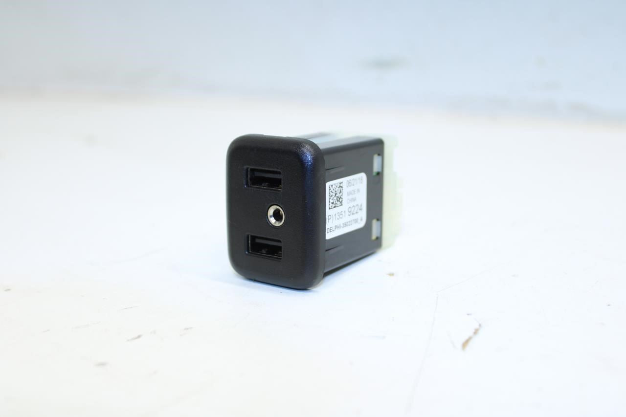 2017-20 Buick Encore Center Console Dual USB Adapter Auxiliary Jack 13519224 OEM - Alshned Auto Parts