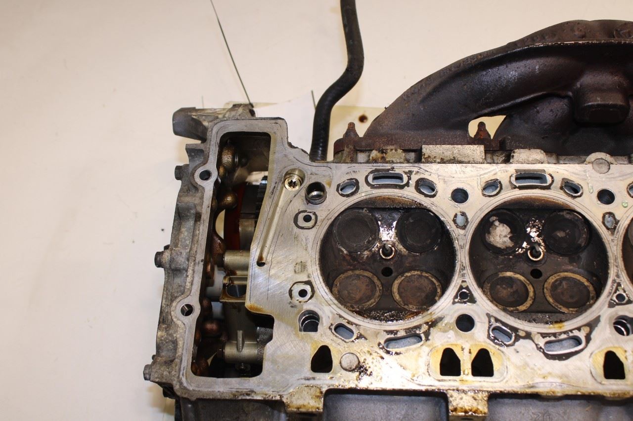 10-12 BMW 750Li xDrive 4.4L RH Engine Cylinder Head Assy 115K 11127573933 *ReaD* - Alshned Auto Parts