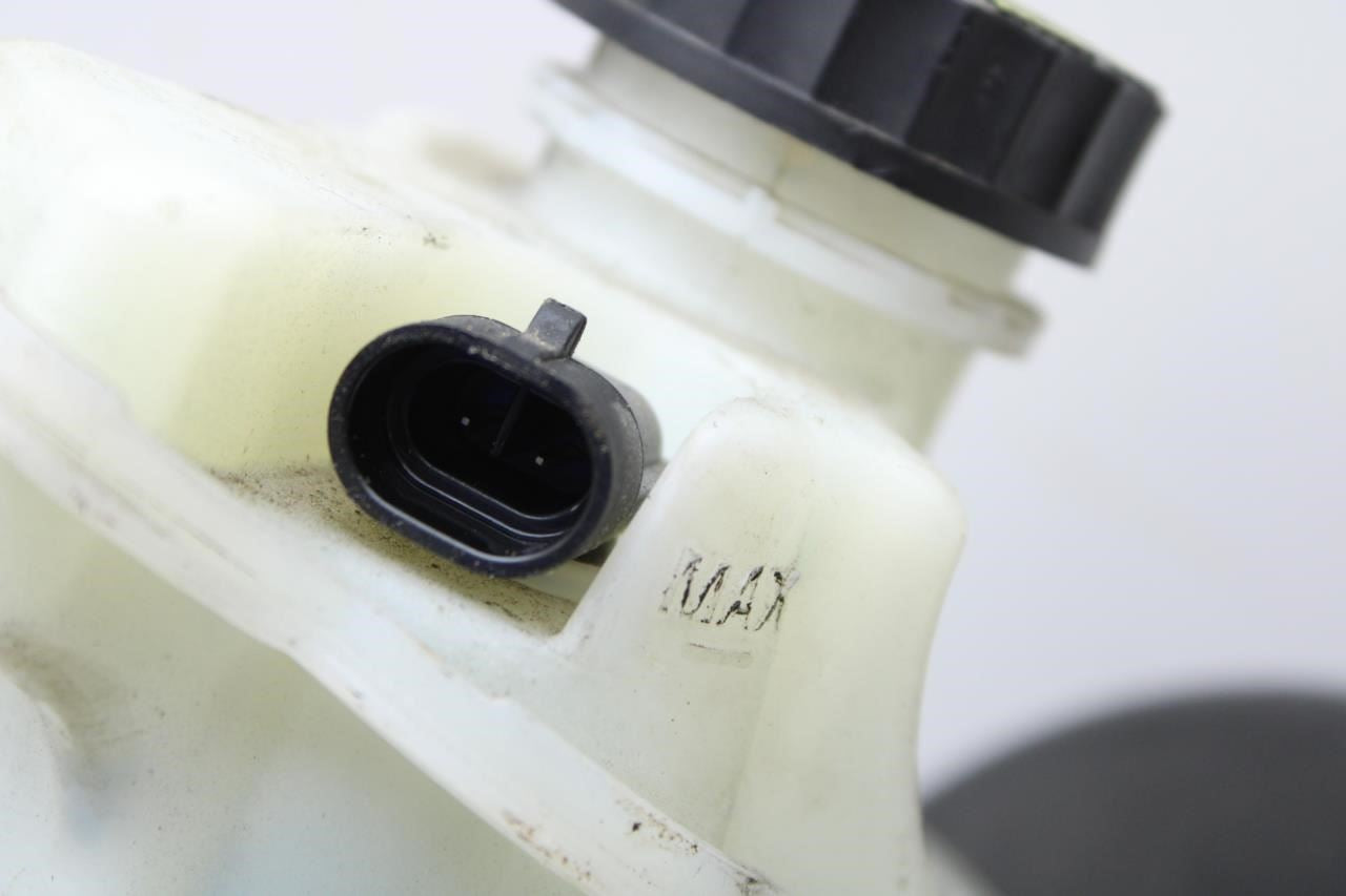 14-20 Maserati Ghibli 3.0L RWD Brake Master Cylinder w/ Reservoir 670006653 OEM - Alshned Auto Parts