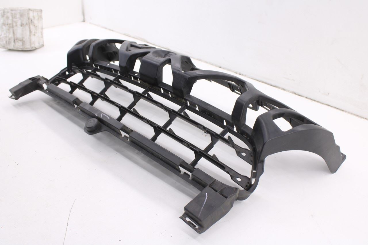 2011-2014 Porsche Cayenne S Front Bumper Support Rail Grille Center Panel17