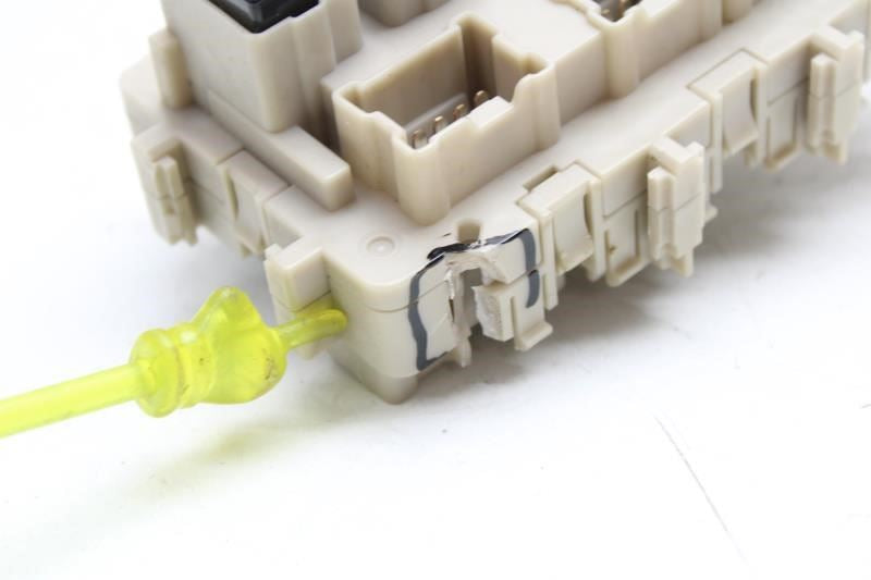 13-17 Nissan Pathfinder Cabin Fuse Relay Junction Block Box 243509NA0B OEM *ReaD - Alshned Auto Parts