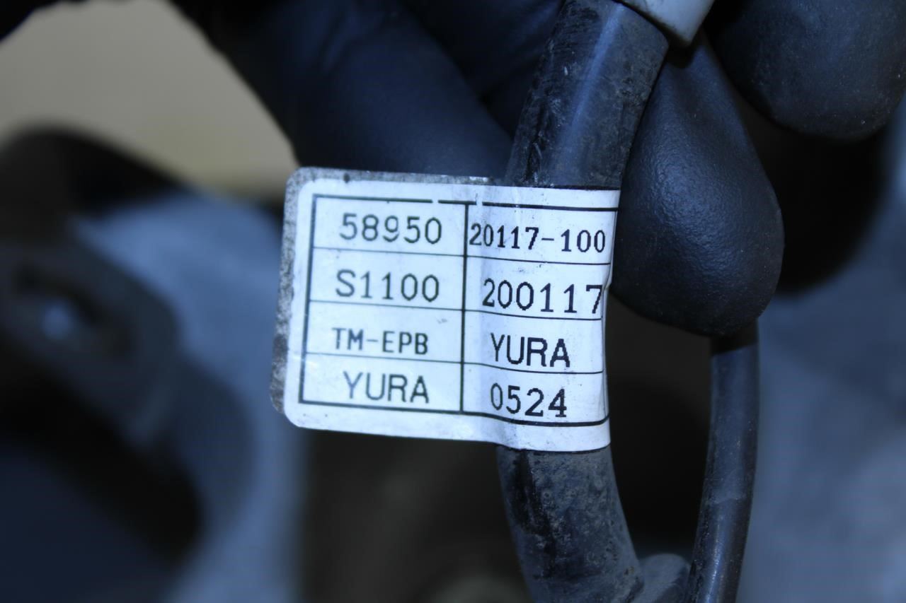 2019-2020 Hyundai Santa Fe Limited FWD Rear Left Spindle Knuckle Hub 52710-S1000 - Alshned Auto Parts