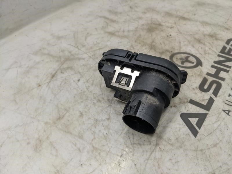 2016-2020 Toyota Tacoma Trailer Connector Socket Plug 6447302 OEM - Alshned Auto Parts