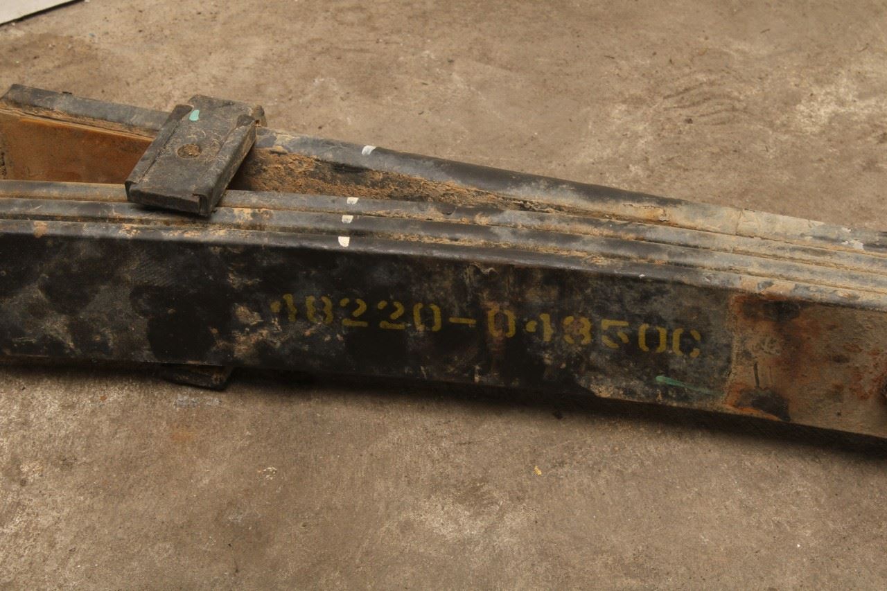 15-23 Toyota Tacoma Limited 4WD Rear Driver LH Side Leaf Spring 48220-04350 OEM - Alshned Auto Parts