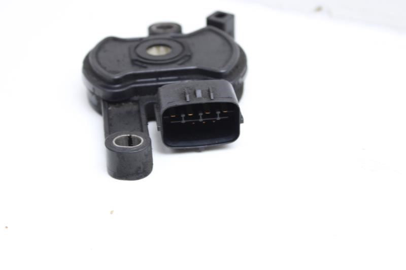 2011-2013 Kia Optima Inhibitor Neutral Safety Switch 42700-26000 OEM - Alshned Auto Parts