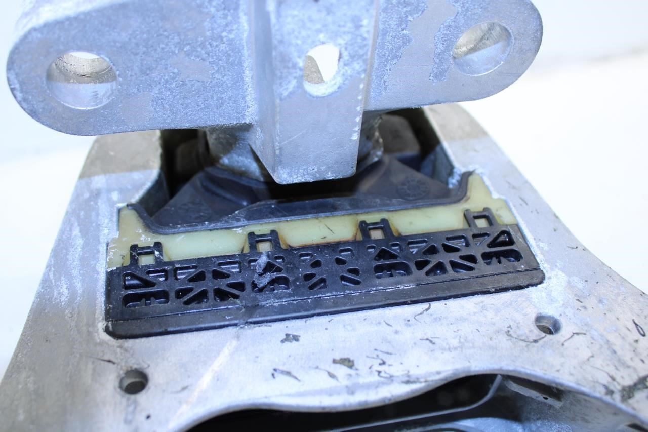 18-24 GMC Terrain Denali 1.5L AWD Right Side Engine Motor Mount Bracket 84884385 - Alshned Auto Parts