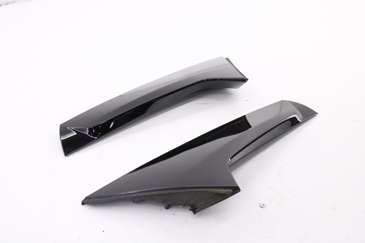 18-24 Chevrolet Equinox LT Rear Right and Left Liftgate Side Aero Trim 842142276